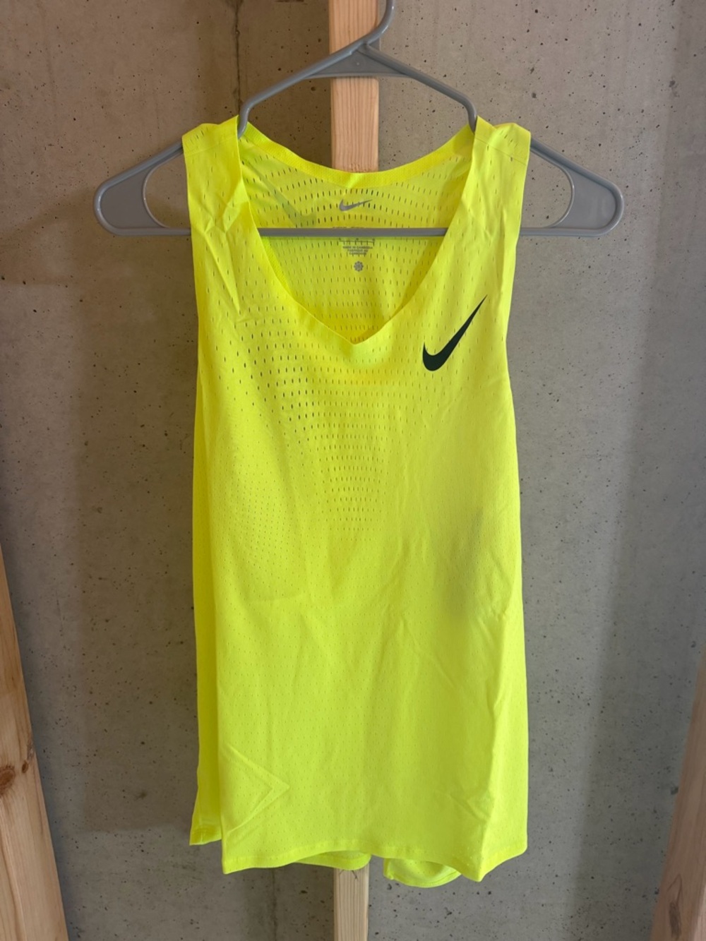 Nike Aeroswift ADV Men’s Dri-Fit Running Singlet Large